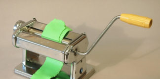 La tecnica per modellare facilmente la pasta di mais 1520 0 La tecnica